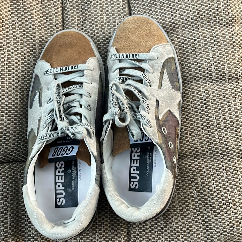 Golden Goose Sneakers